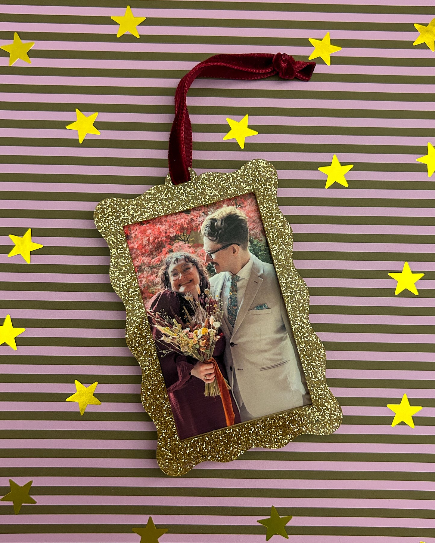 Wavy Photo Frame Hanging Decoration